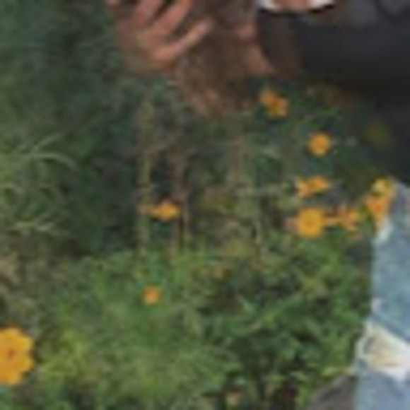 Meet your Posher, Juliana - Picture 1 of 1